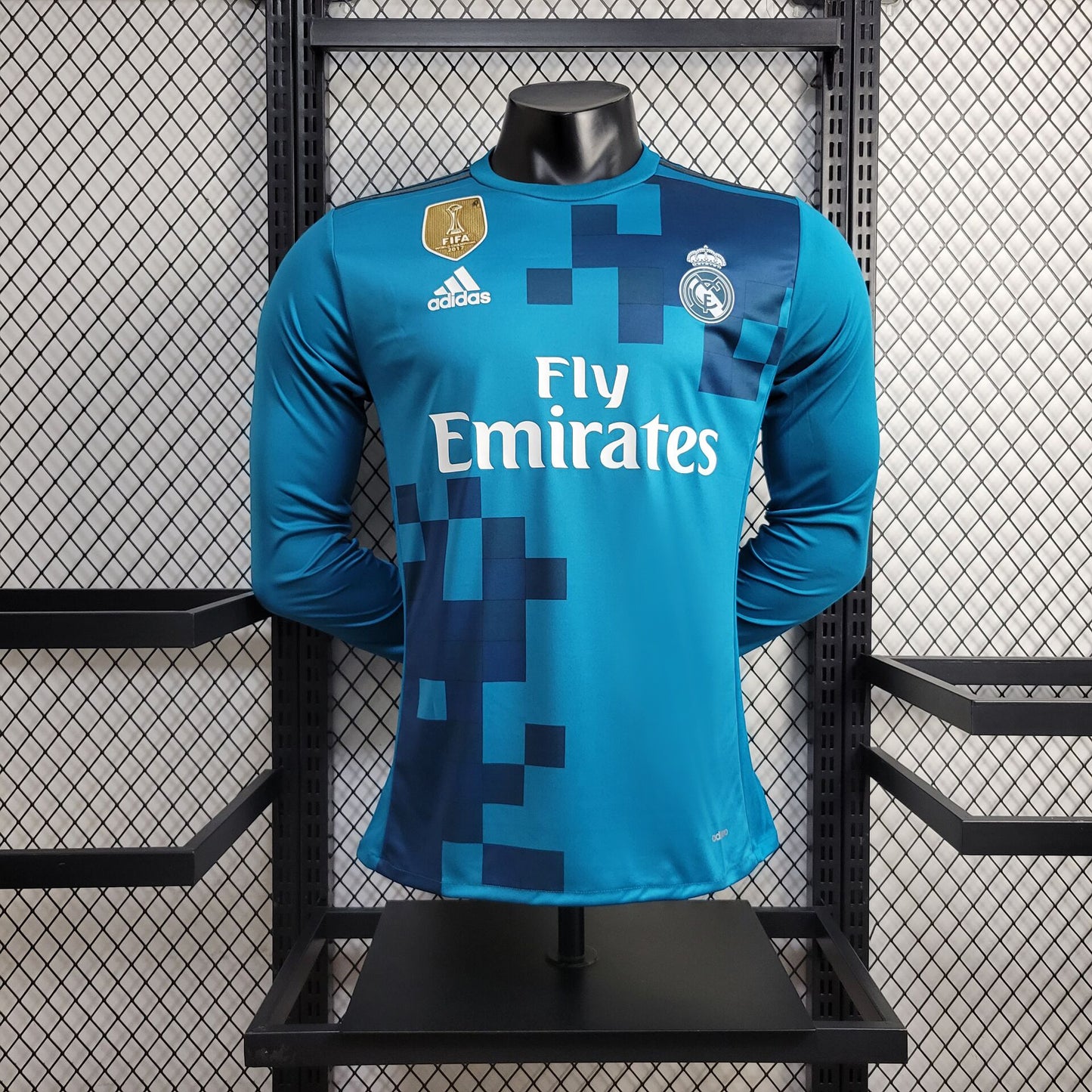 Real Madrid 2017/18 Retro Third Long Sleeves World Champions Patch Jersey