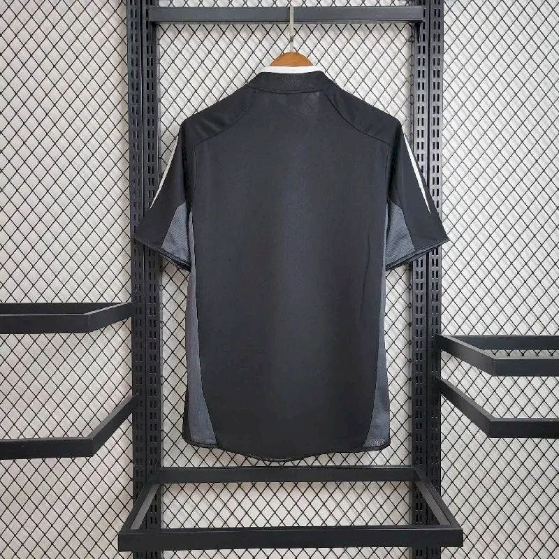 Real Madrid 2004/05 Retro Away Jersey