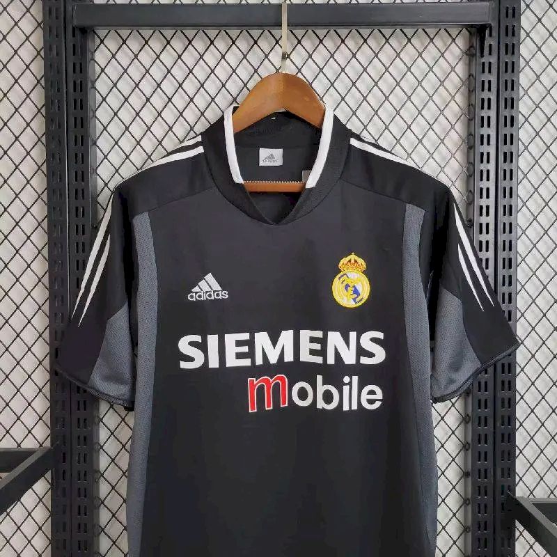 Real Madrid 2004/05 Retro Away Jersey
