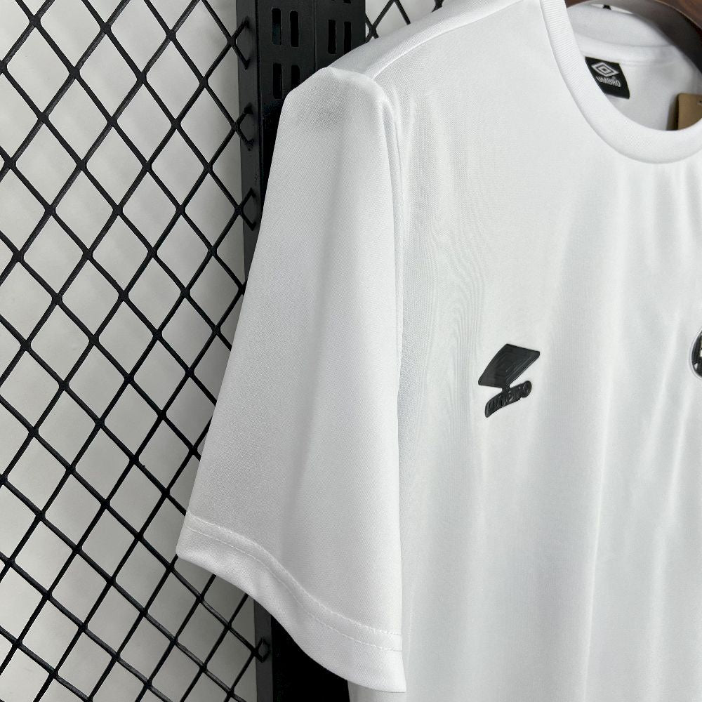 Men's Santos 2025/26 Concentração Umbro Jersey