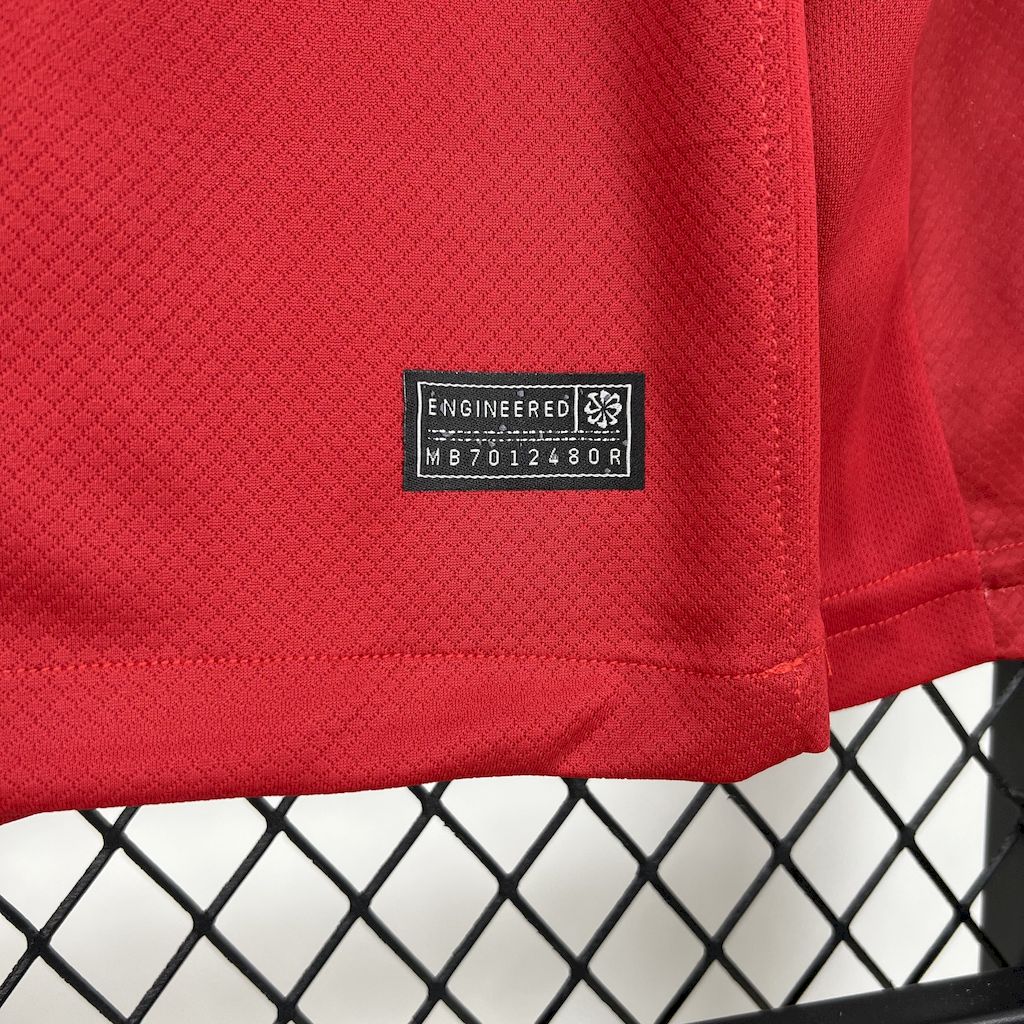 Men's Paris Saint-Germain 2025/26 Goalkeeper Long Sleeve Jersey