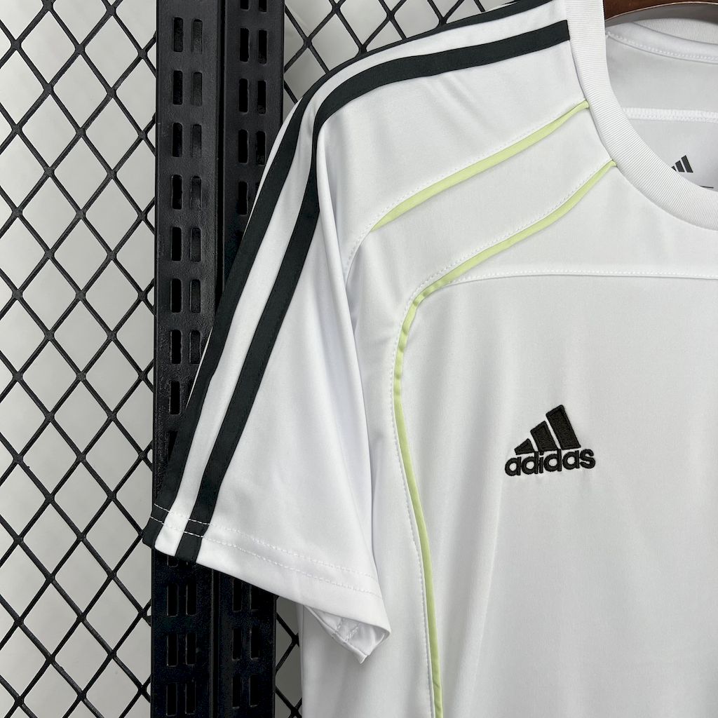 Men’s Real Madrid 2025/26 Leisure Jersey