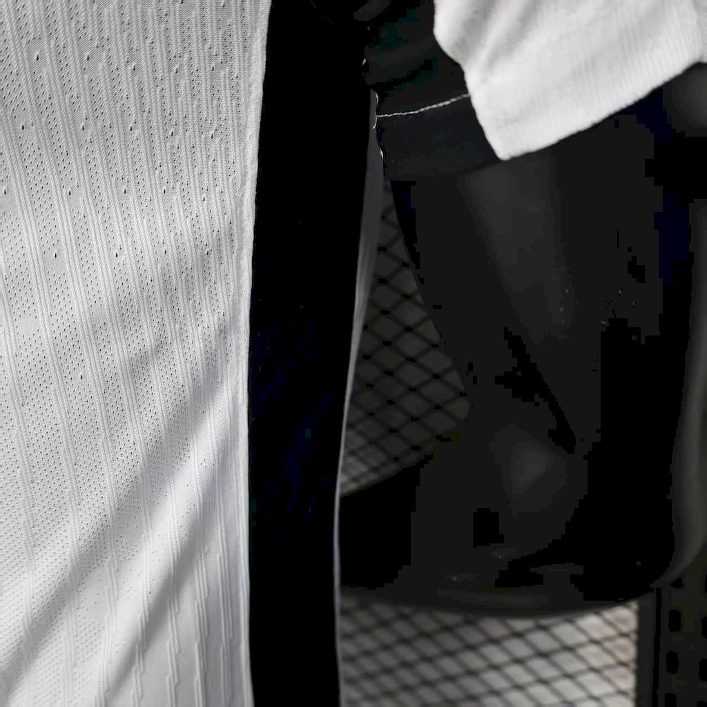 Men's Paris Saint-Germain 2025/26 Player White Jersey