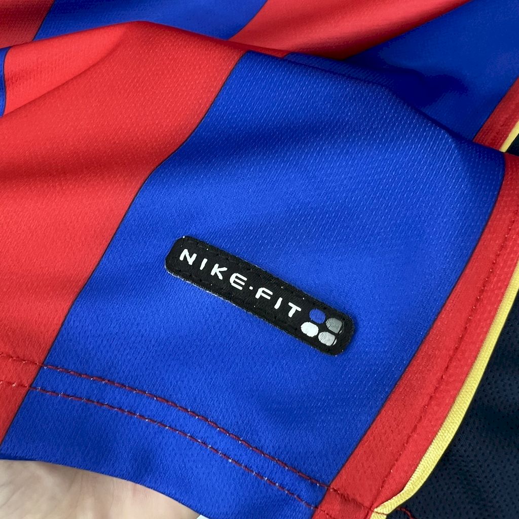 Barcelona 2001/02 Retro Home Jersey