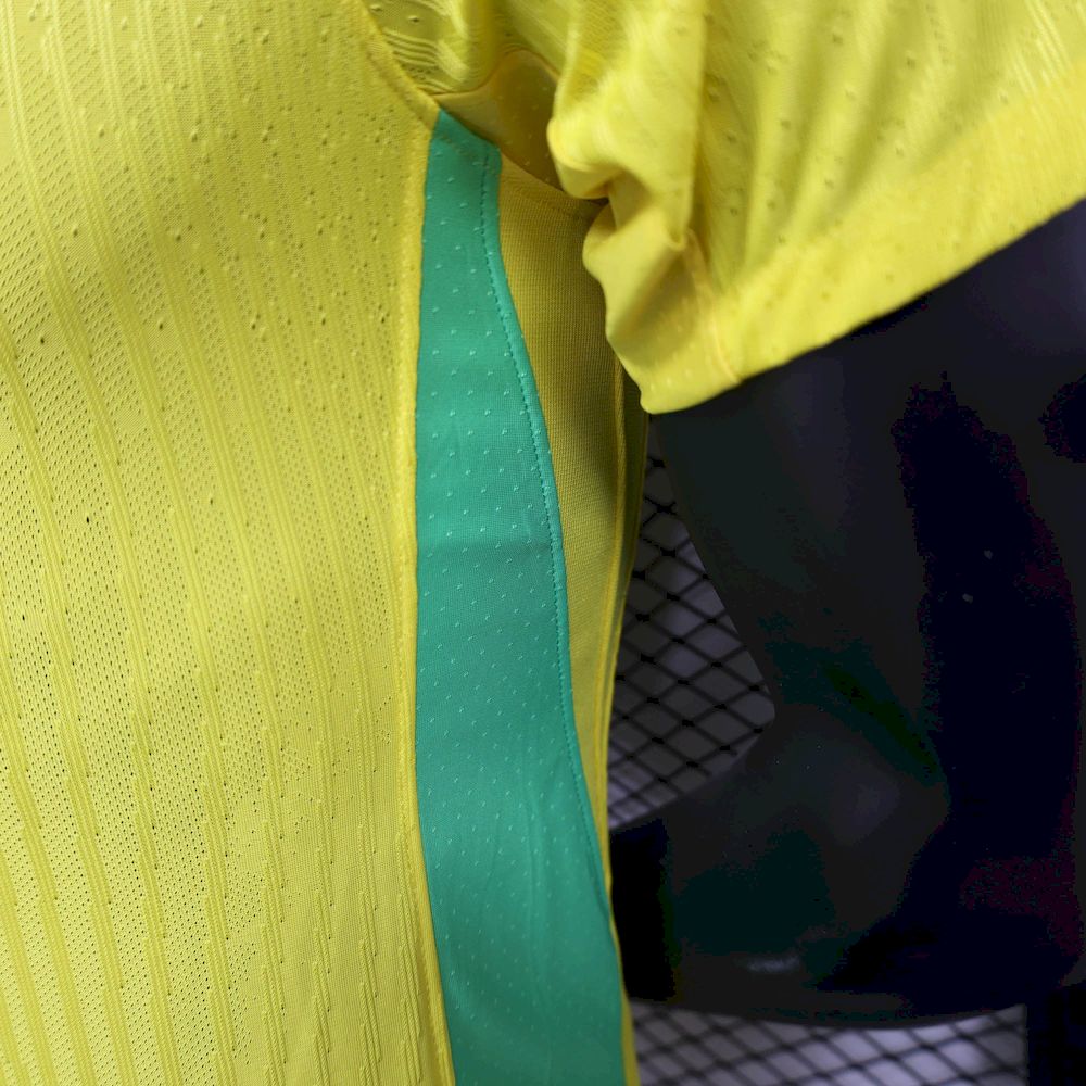 Brazil 2025/26 Player Home Jersey