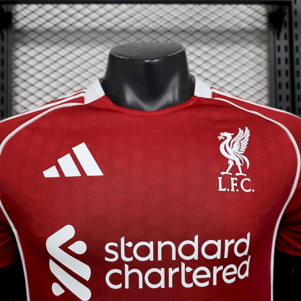 Men’s Liverpool 2025/26 Player Home Jersey